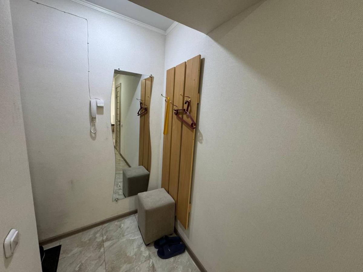 Светлые И Уютные Апартаменты С Выходом В Центральный Парк Qostanai Exterior foto